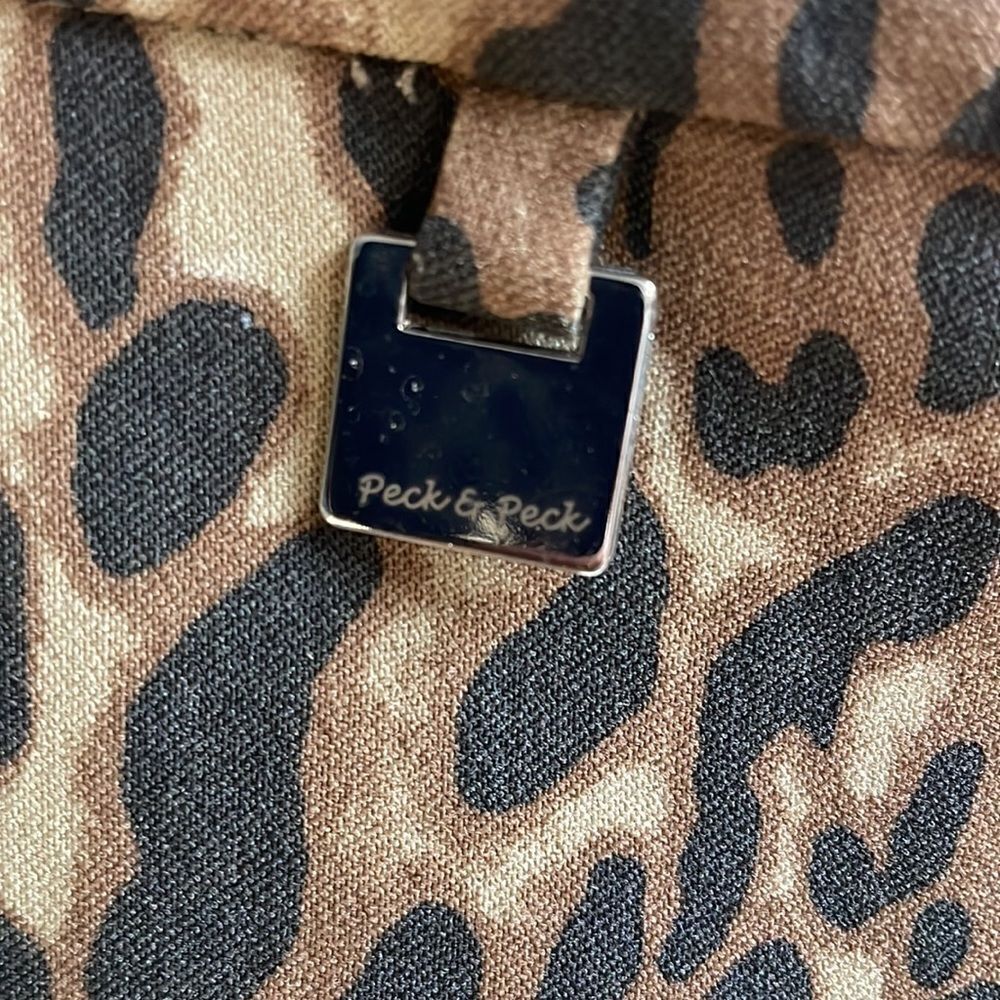 Peck & Peck Leopard Print Stretch Pants Size 4 Pe… - image 3